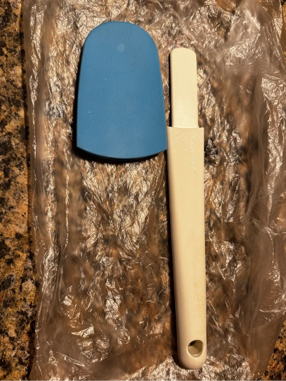 Tupperware Big Saucy Silicone Spatula 11.5